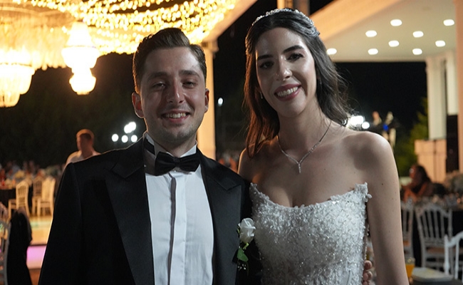 ALTUNDAL ve KARAGÖZ Ailelerinin Mutlu Günü