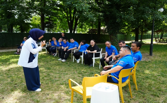 BELTUR  çalışanları işaret dili öğreniyor