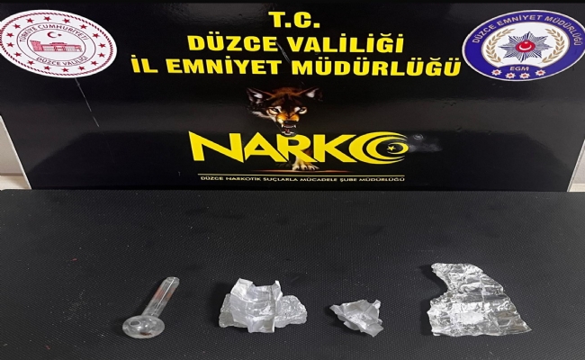 2 uyuşturucu satıcısı tutuklandı